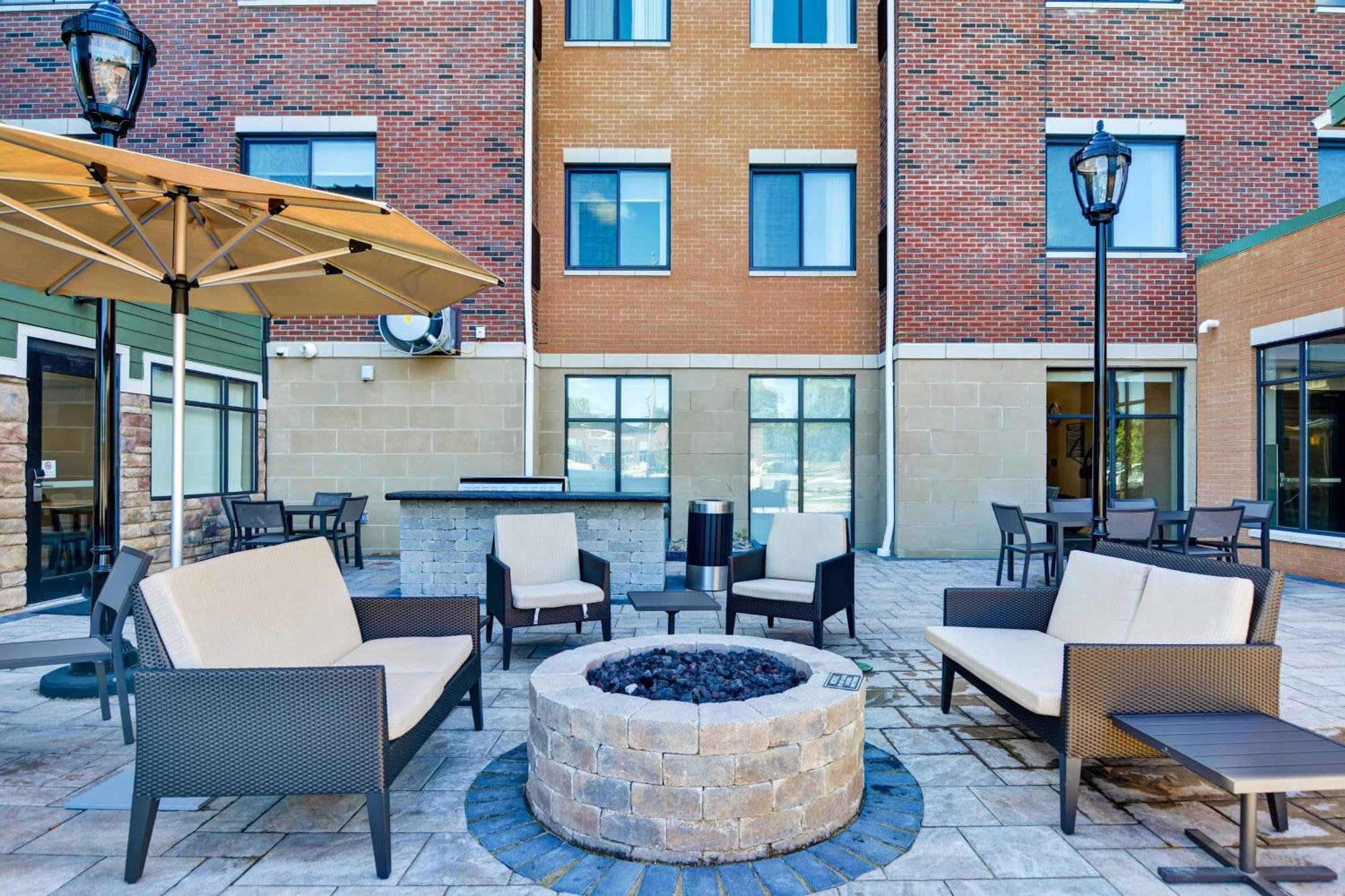 Residence Inn By Marriott Cleveland Airport/מידלברג הייטס מראה חיצוני תמונה